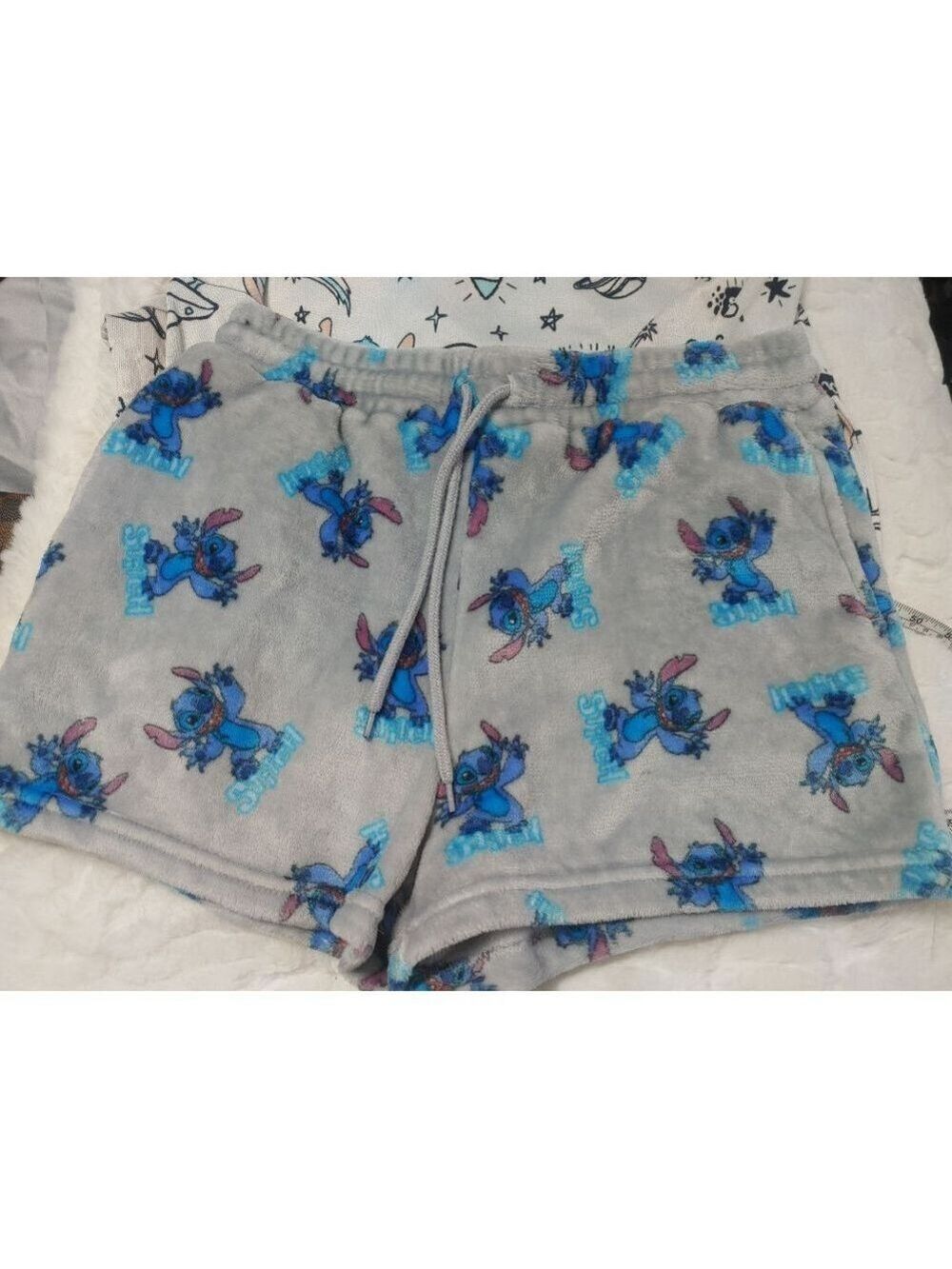 Women's Disney Lilo & Stitch Pajama Set XL White Gray - Picture 2 of 13